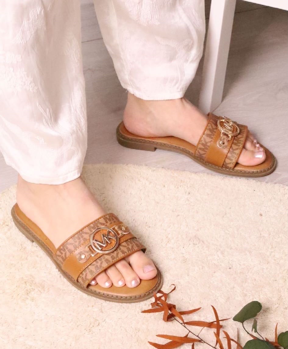 CHANCLAS MK CAMEL