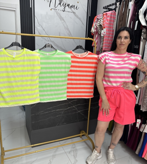 CAMISETA RAYA FLÚOR